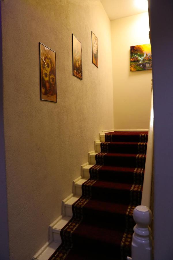 City Park Hostel Pristina Exterior photo
